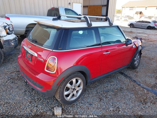 2010 MINI COOPER HARDTOP WMWMF7C58ATW89007 Photo 3
