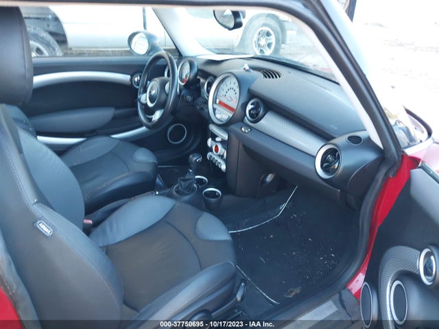 2010 MINI COOPER HARDTOP WMWMF7C58ATW89007 Photo 4