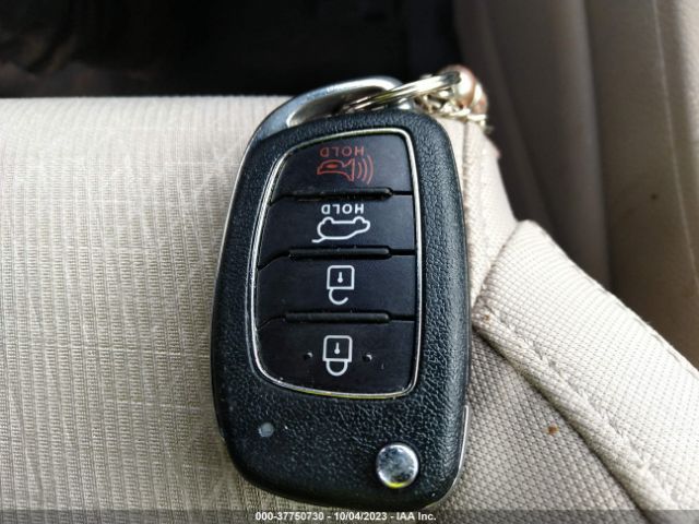 KM8J33A47GU149289 Hyundai TUCSON SE