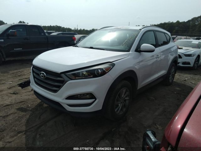 KM8J33A47GU149289 Hyundai TUCSON SE