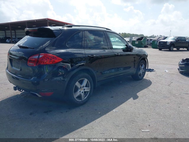 2012 PORSCHE CAYENNE VIN: WP1AA2A22CLA05022
