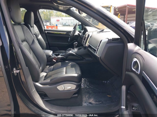 2012 PORSCHE CAYENNE VIN: WP1AA2A22CLA05022