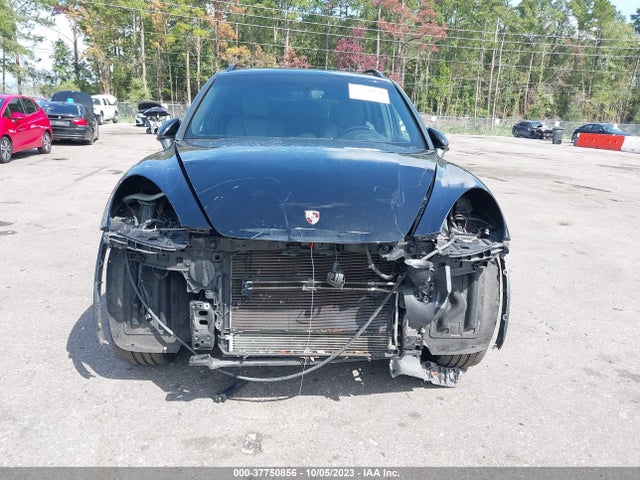 2012 PORSCHE CAYENNE VIN: WP1AA2A22CLA05022
