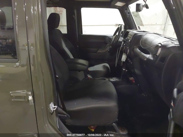 2016 JEEP WRANGLER UNLIMITED SPORT VIN: 1C4BJWDG1GL116056