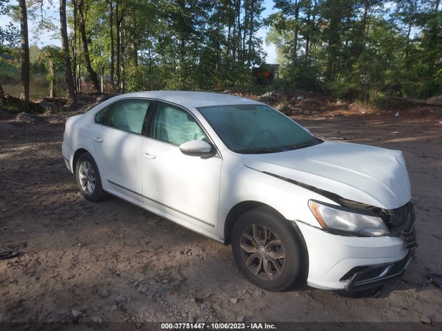 2016 VOLKSWAGEN PASSAT 1.8T S VIN: 1VWAT7A38GC048302