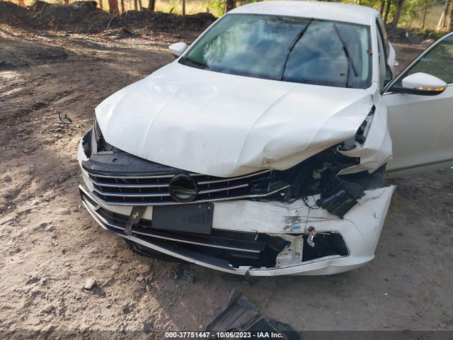 2016 VOLKSWAGEN PASSAT 1.8T S VIN: 1VWAT7A38GC048302
