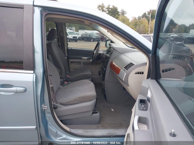 2008 CHRYSLER TOWN & COUNTRY TOURING VIN: 2A8HR54P48R640929