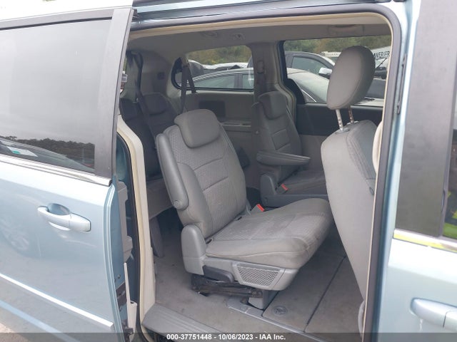 2008 CHRYSLER TOWN & COUNTRY TOURING VIN: 2A8HR54P48R640929