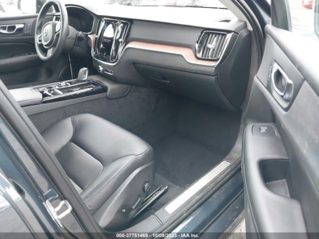 7JRBR0FZ2MG123933 Volvo S60 R-design Expression