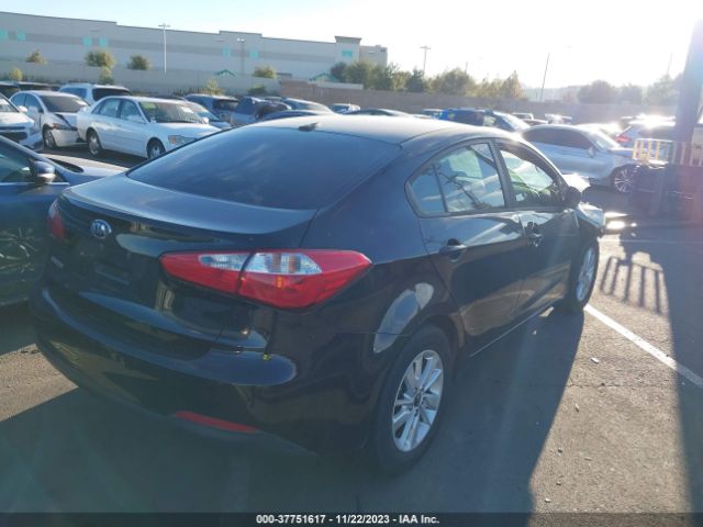 KNAFK4A62G5527272 KIA FORTE LX