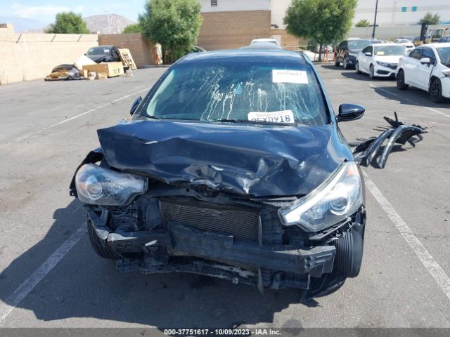 KNAFK4A62G5527272 KIA FORTE LX