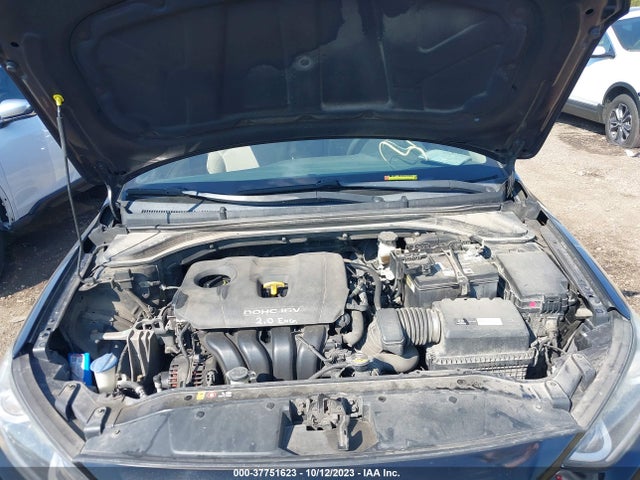 Hyundai ELANTRA SE 2017 5NPD84LF7HH022433 Image 10