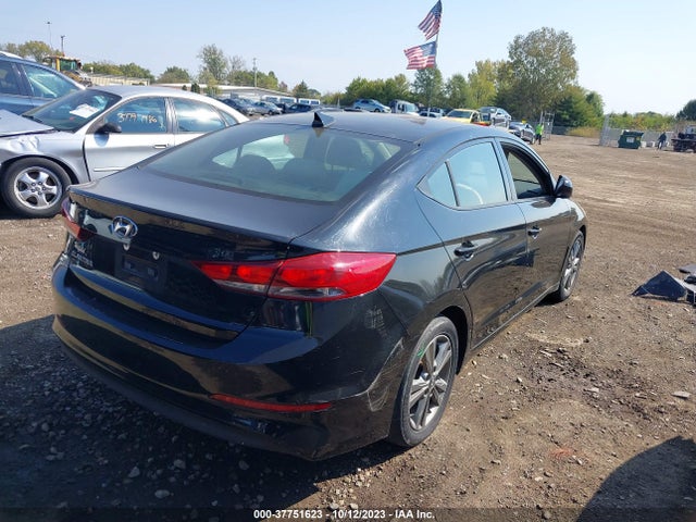 Hyundai ELANTRA SE 2017 5NPD84LF7HH022433 Image 4