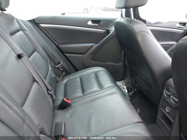 WVGAV3AX6EW551651 Volkswagen Tiguan R-line
