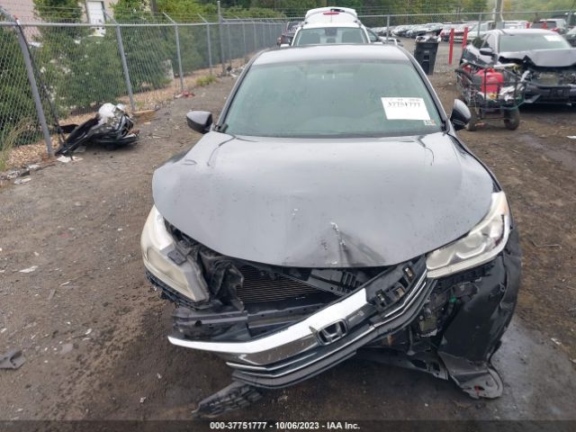 1HGCR2F32GA018070 Honda Accord Sedan Lx