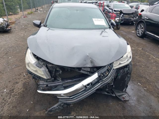 1HGCR2F32GA018070 Honda Accord Sedan Lx
