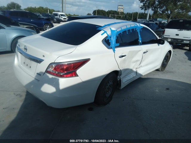 Nissan Altima 2.5 S 2014 1N4AL3AP0EN366615 Image 4