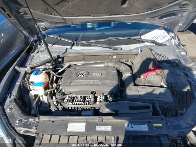 1VWAT7A39FC012455 Volkswagen Passat 1.8t Wolfsburg Ed
