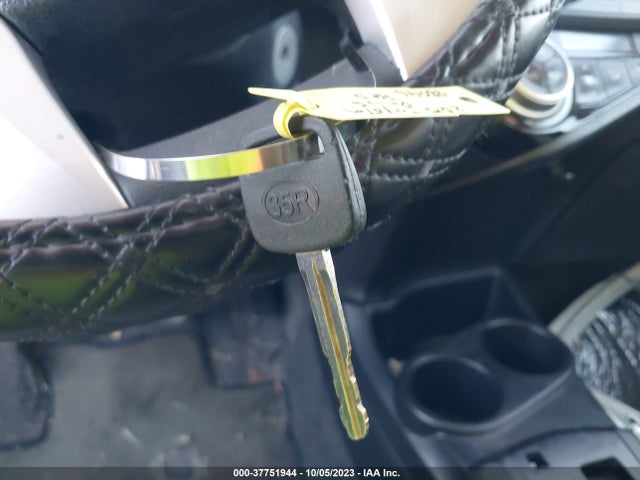 Toyota Prius C One/two/three/four 2015 JTDKDTB3XF1088046 Image 11