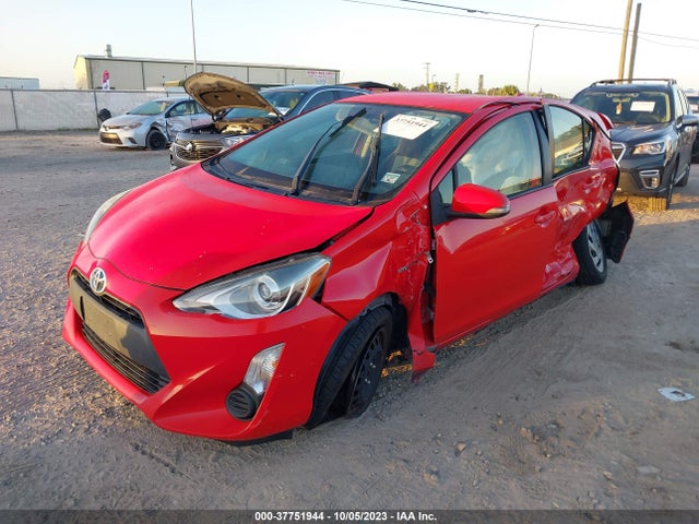Toyota Prius C One/two/three/four 2015 JTDKDTB3XF1088046 Image 2