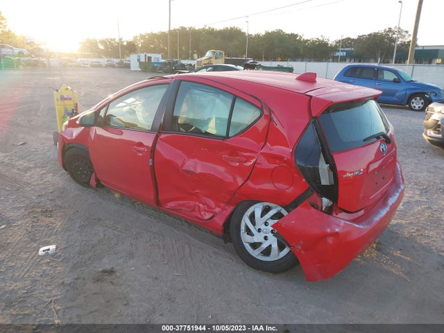 Toyota Prius C One/two/three/four 2015 JTDKDTB3XF1088046 Image 3