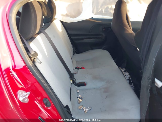 Toyota Prius C One/two/three/four 2015 JTDKDTB3XF1088046 Image 8