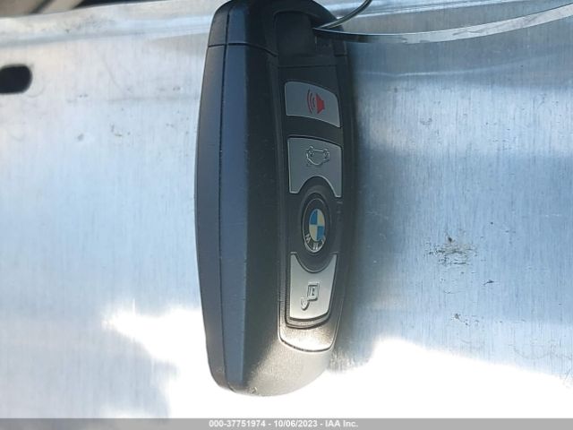 WBA8E1G57GNT38386 BMW 3 Series 320i