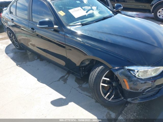 WBA8E1G57GNT38386 BMW 3 Series 320i