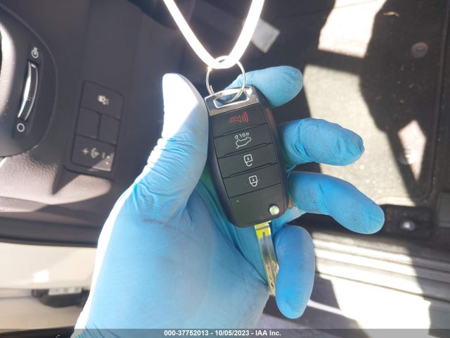 KIA Soul Base 2018 KNDJN2A26J7619650 Image 11