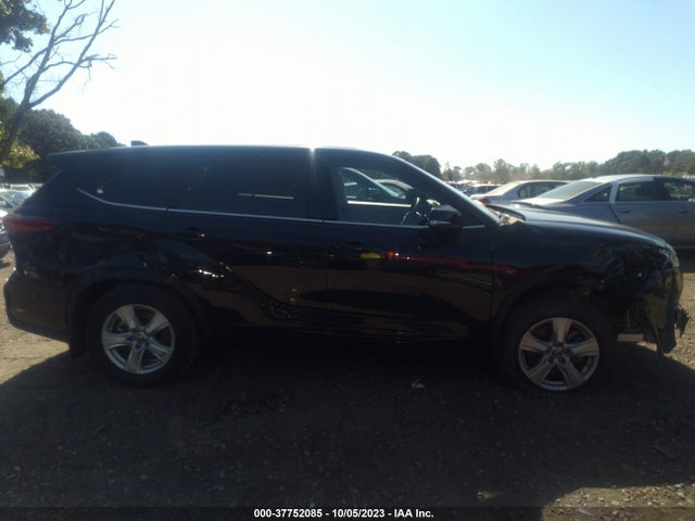 Toyota Highlander L 2022 5TDCZRBH9NS212684 Image 13