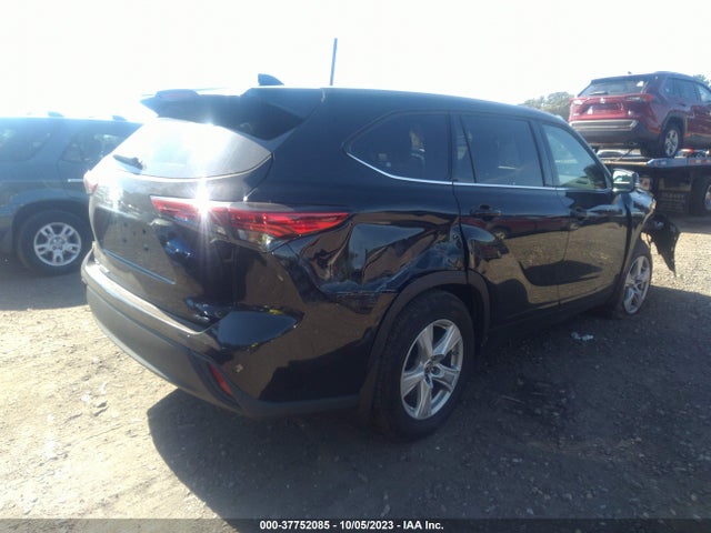 Toyota Highlander L 2022 5TDCZRBH9NS212684 Image 4