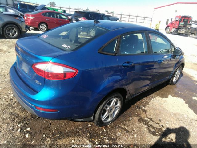 3FADP4BJ0JM144114 Ford FIESTA SE