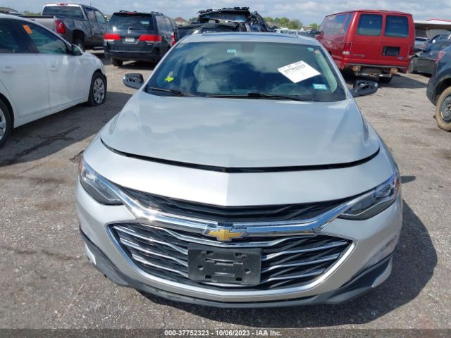 1G1ZE5SX7LF015704 Chevrolet Malibu Fwd Premier