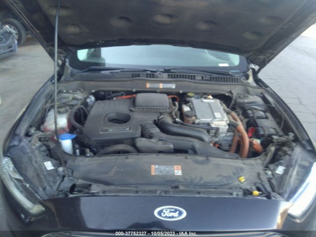 3FA6P0SU2GR397250 Ford Fusion Energi Titanium