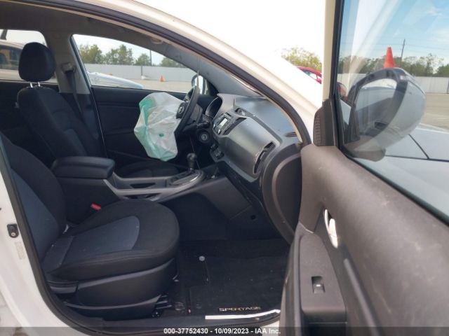 KNDPB3AC1E7651994 KIA Sportage Lx