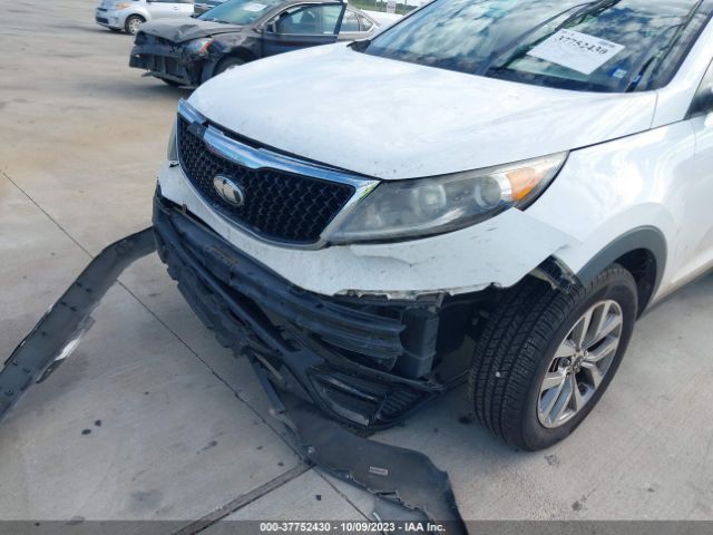 KNDPB3AC1E7651994 KIA Sportage Lx