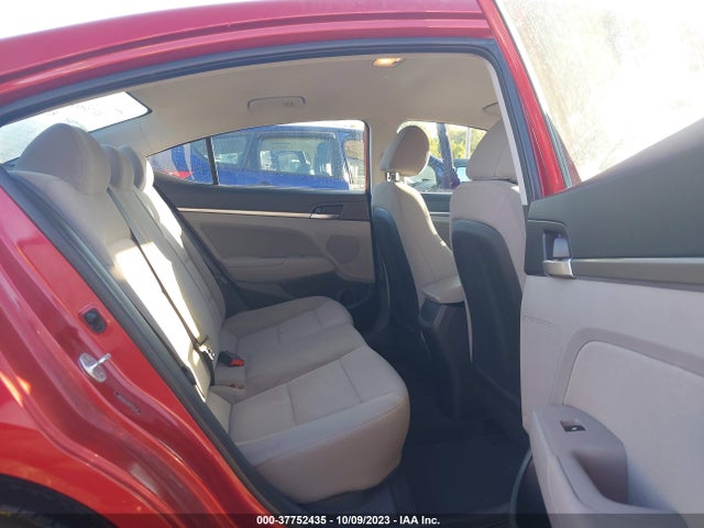 2019 HYUNDAI ELANTRA SEL VIN: 5NPD84LF3KH425574