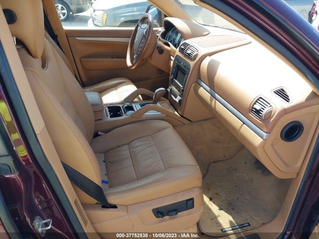 2005 PORSCHE CAYENNE WP1AB29P55LA65067 Photo 4