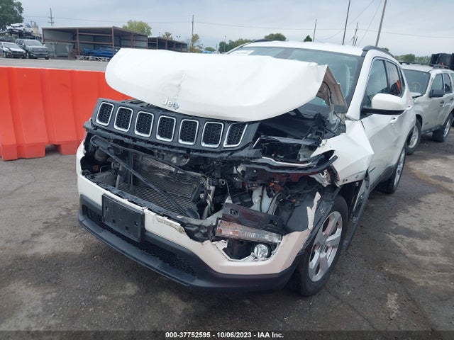 Jeep Compass Latitude 4x4 2019 3C4NJDBB3KT846587 Image 2