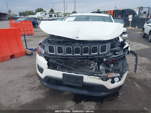 Jeep Compass Latitude 4x4 2019 3C4NJDBB3KT846587 Image 6