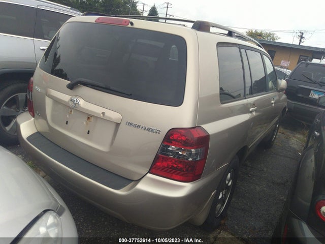 2005 TOYOTA HIGHLANDER VIN: JTEDP21A550085713