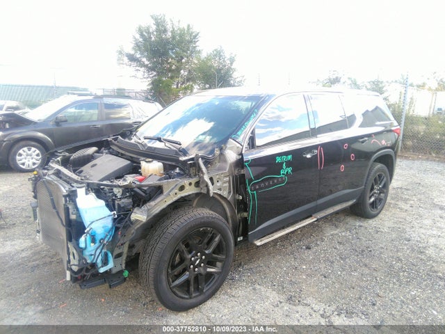 Chevrolet Traverse Ls 2018 1GNERFKW8JJ257281 Image 2