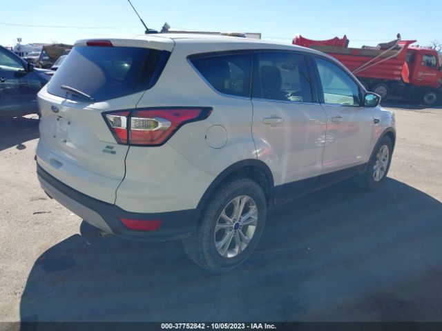 1FMCU9GD4HUC03097 Ford ESCAPE SE