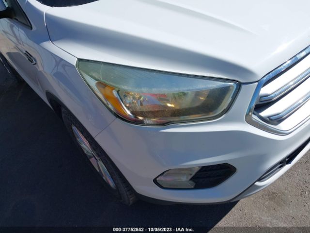 1FMCU9GD4HUC03097 Ford ESCAPE SE