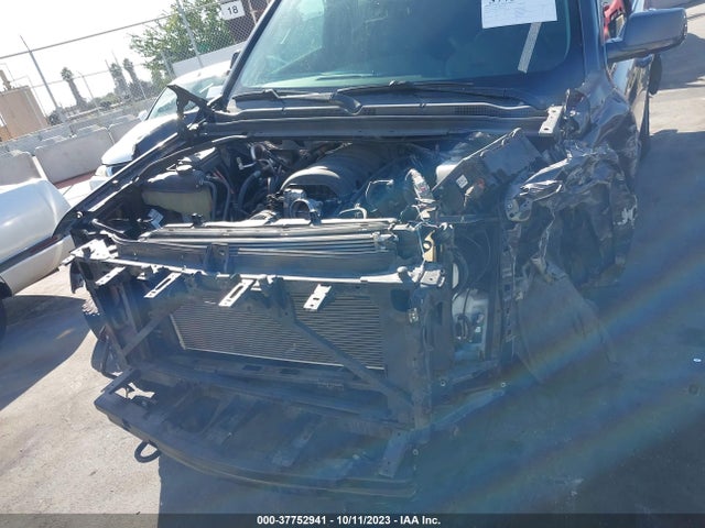 Chevrolet Tahoe Lt 2018 1GNSKBKCXJR157951 Image 13