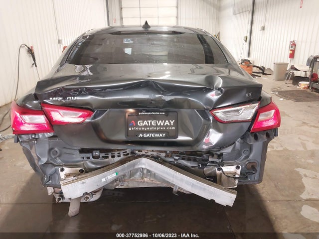 Chevrolet MALIBU LT 2018 1G1ZD5STXJF187819 Image 16