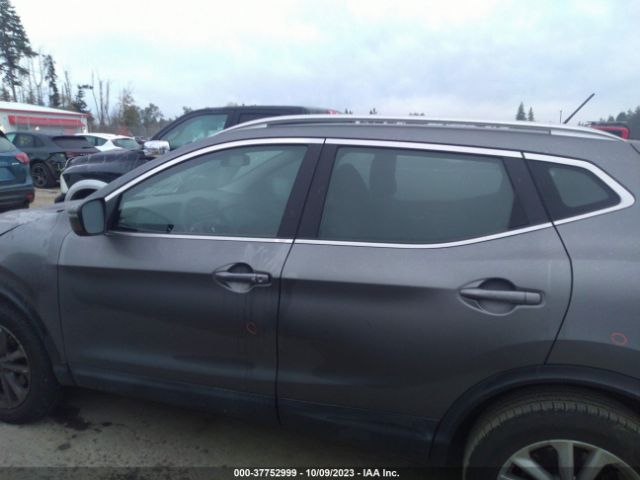 JN1BJ1CP7KW236359 Nissan Rogue Sport Sv