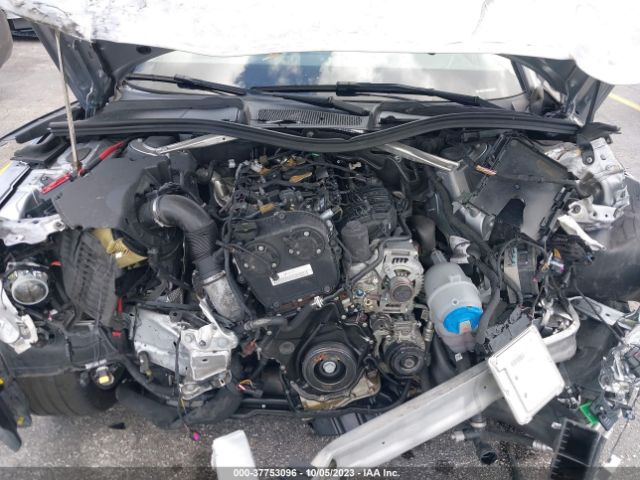 WAUGMAF4XKN004854 Audi A4 40 Premium/40 Titanium Premium
