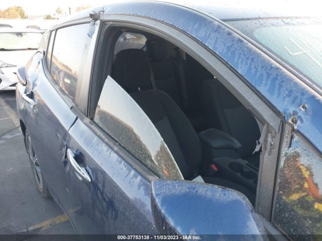 1N4AZ1CV8NC557998 Nissan LEAF SV