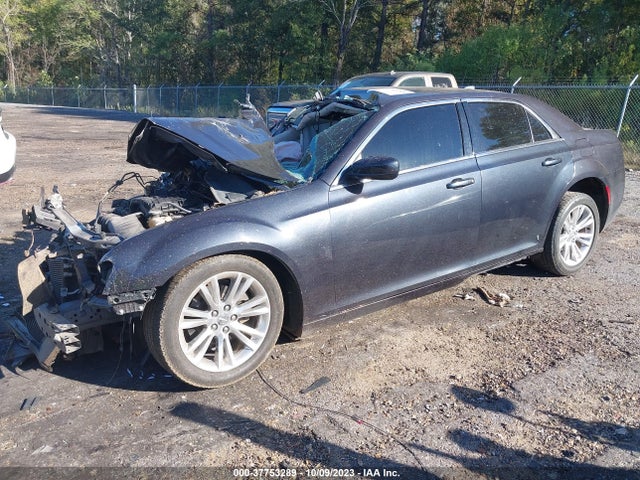 Chrysler 300 Limited 2017 2C3CCAAG9HH661818 Image 2